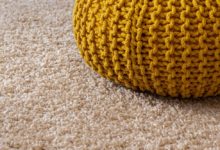 Boka läggning av snygga mattor till hemmet